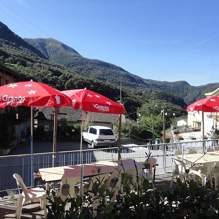 ホテル Ristorante Vedeggio Isone エクステリア 写真